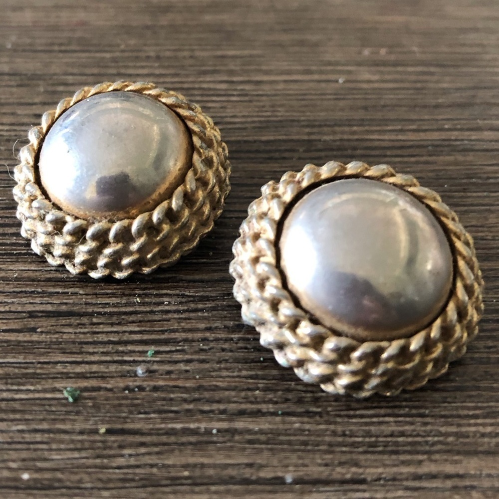Vintage gold & sliver button clip on earrings